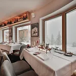 Leni Mountain Appartements *