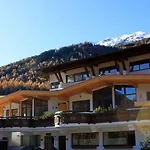 Leni Mountain Appartements * Solden