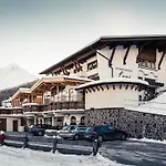 Leni Mountain Appartements Apartment *