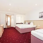 Leni Mountain Appartements * Solden