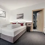 Апартаменти Leni Mountain *