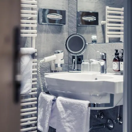 Leni Mountain Apartment *