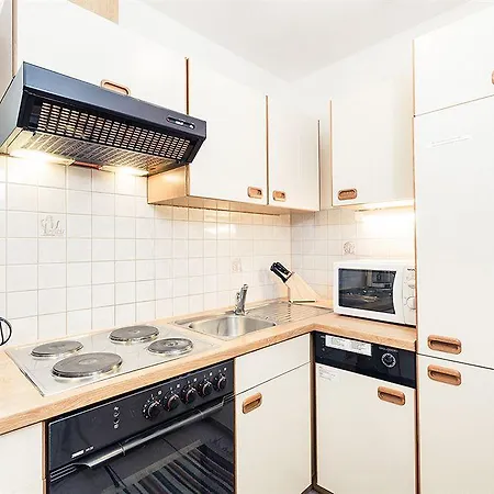 Leni Mountain זולדן