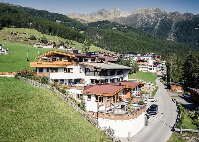 Leni Mountain Апартаменти *