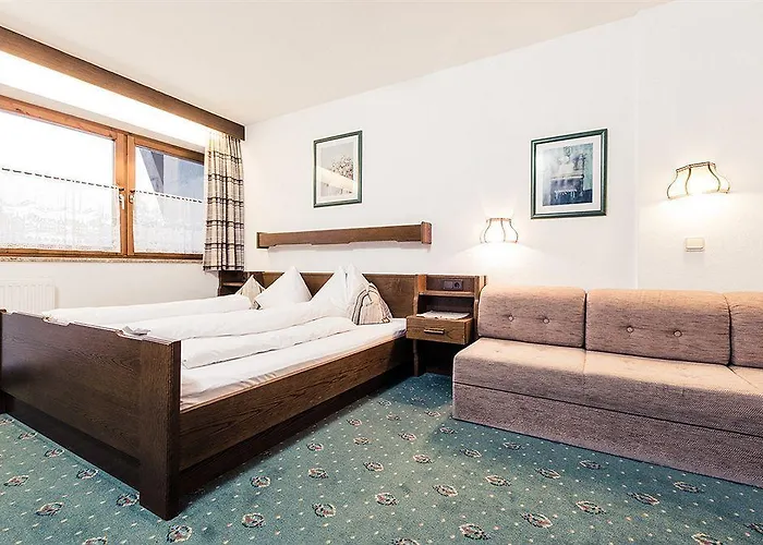 Апартаменти Leni Mountain *