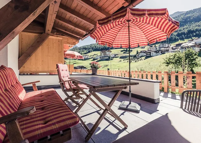 Leni Mountain * Ζόλντεν